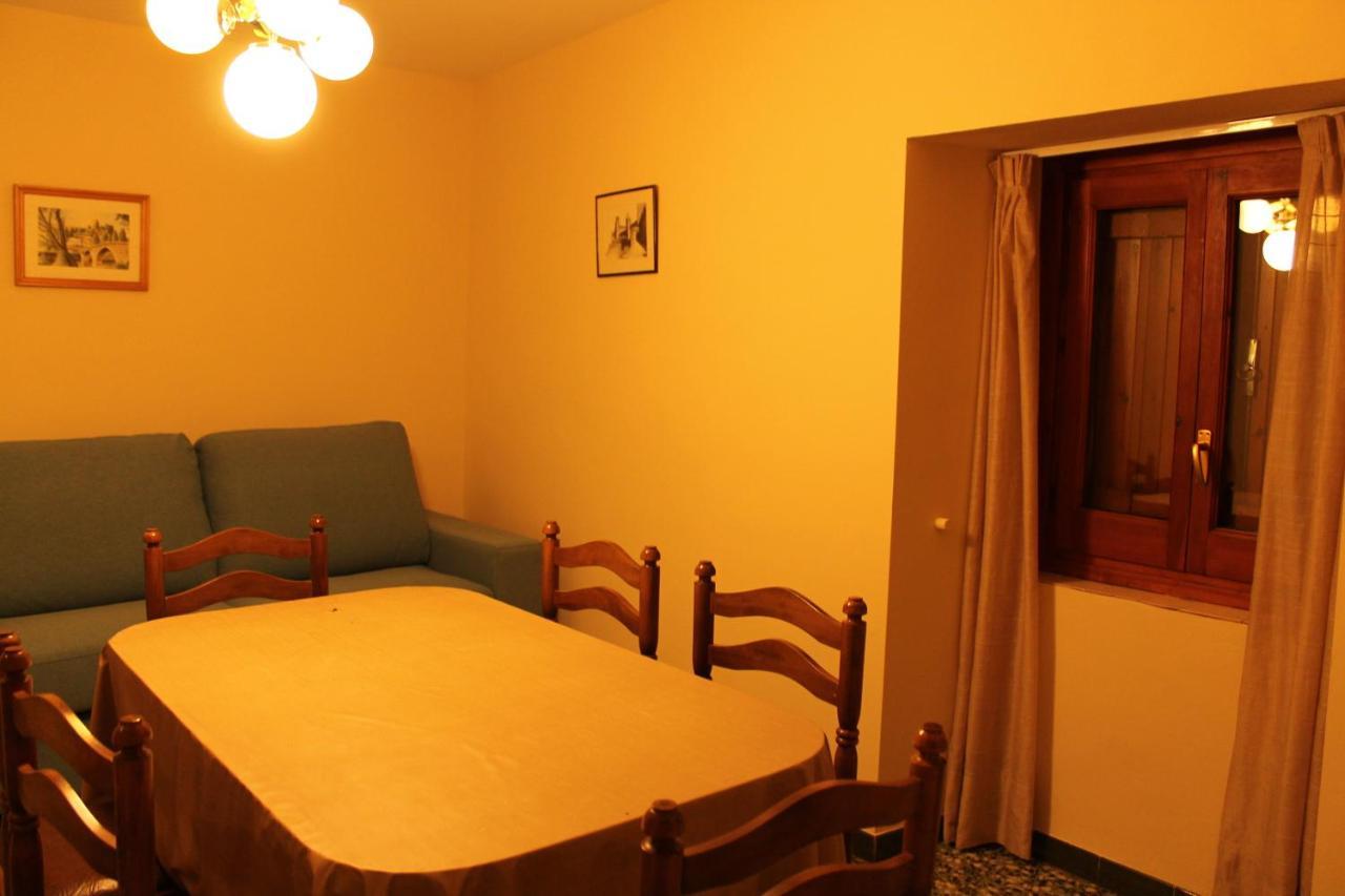 Apartaments Turistics Vilaro Llorts Kültér fotó