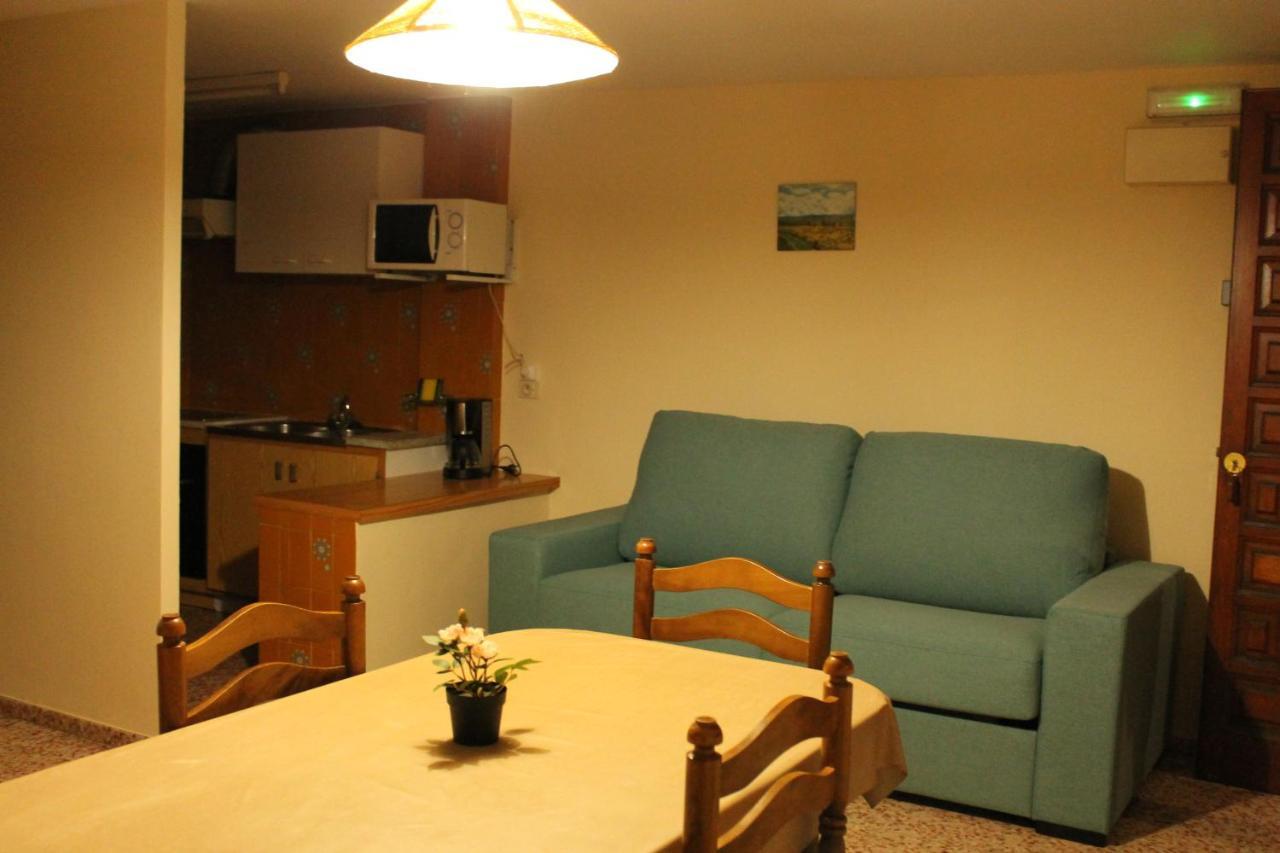 Apartaments Turistics Vilaro Llorts Kültér fotó
