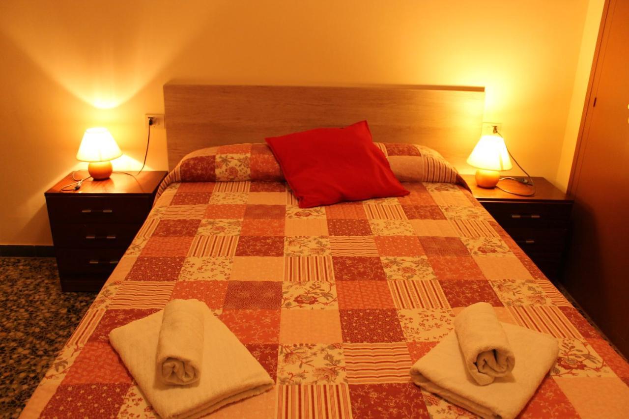 Apartaments Turistics Vilaro Llorts Kültér fotó