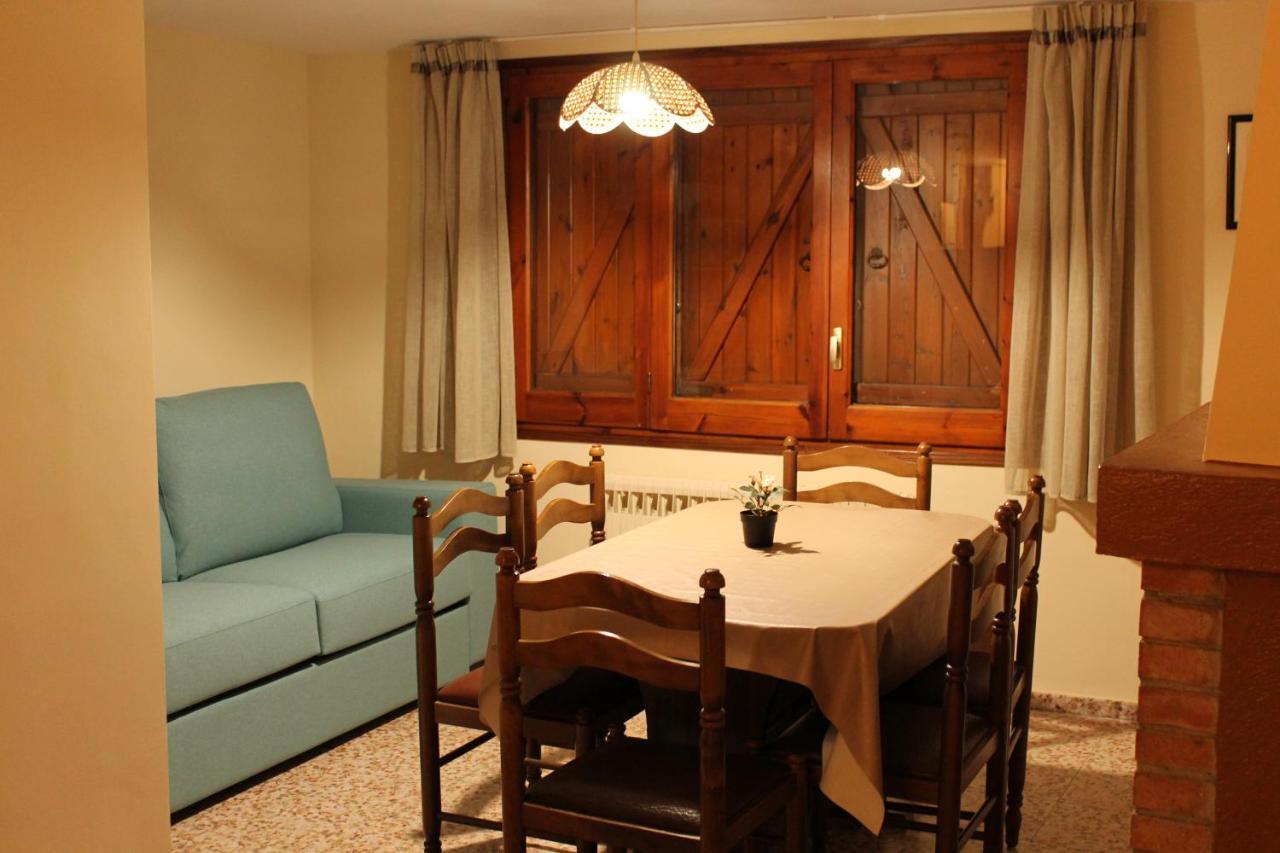 Apartaments Turistics Vilaro Llorts Kültér fotó