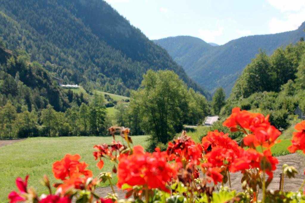 Apartaments Turistics Vilaro Llorts Kültér fotó